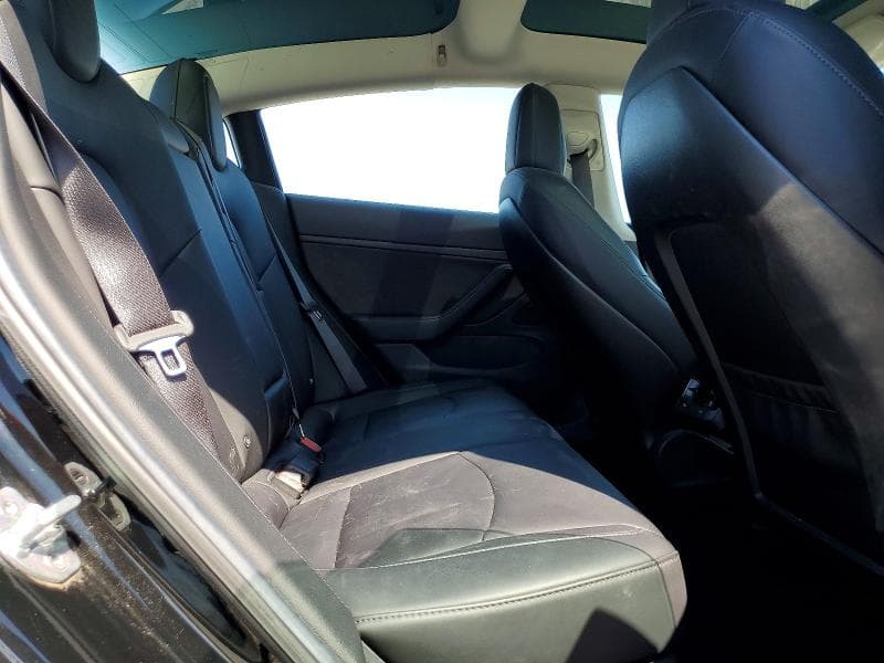 2018 TESLA MODEL 3 10