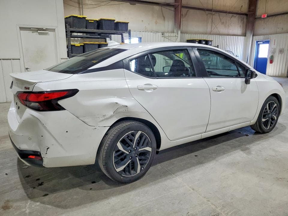 2025 NISSAN VERSA SR 3