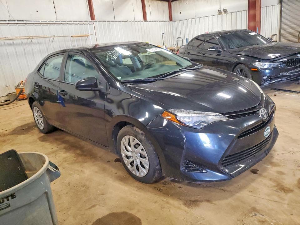 2017 TOYOTA COROLLA LE 4