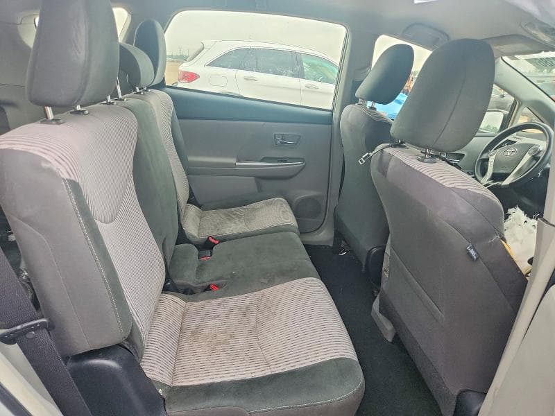 2017 TOYOTA PRIUS V TWO 10