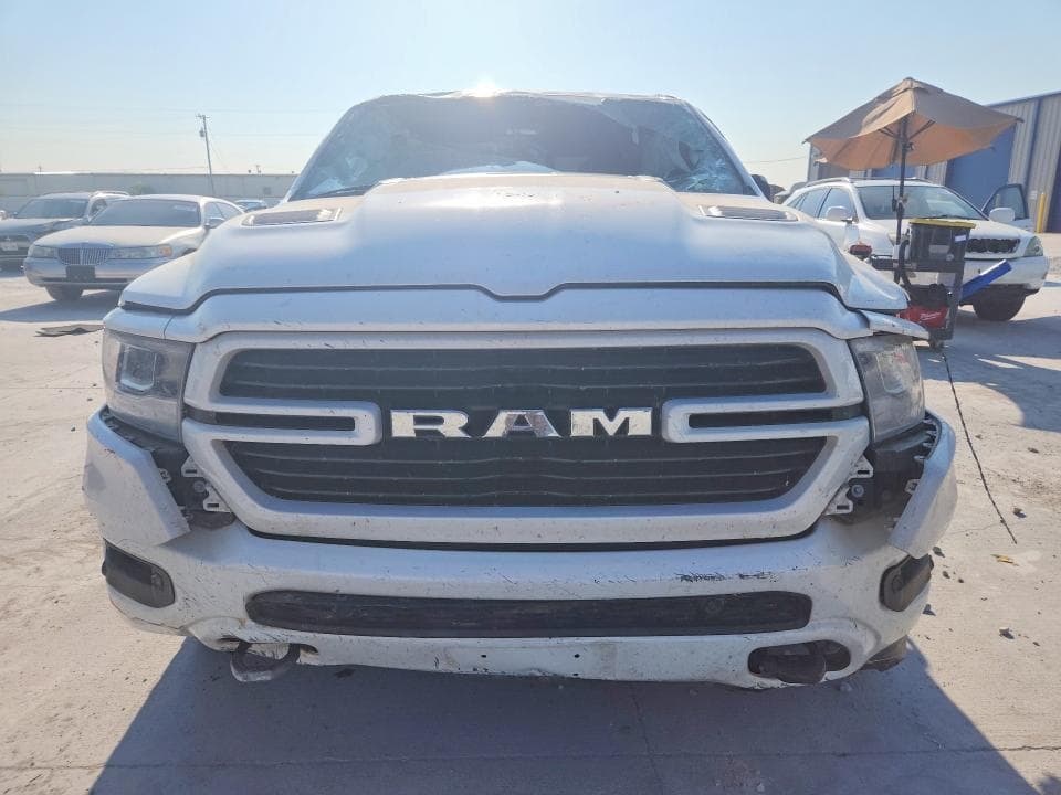 2019 RAM 1500 LARAMIE 5