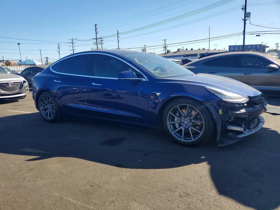 2020 TESLA MODEL 3 4