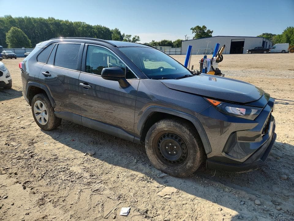 2019 TOYOTA RAV4 LE 4