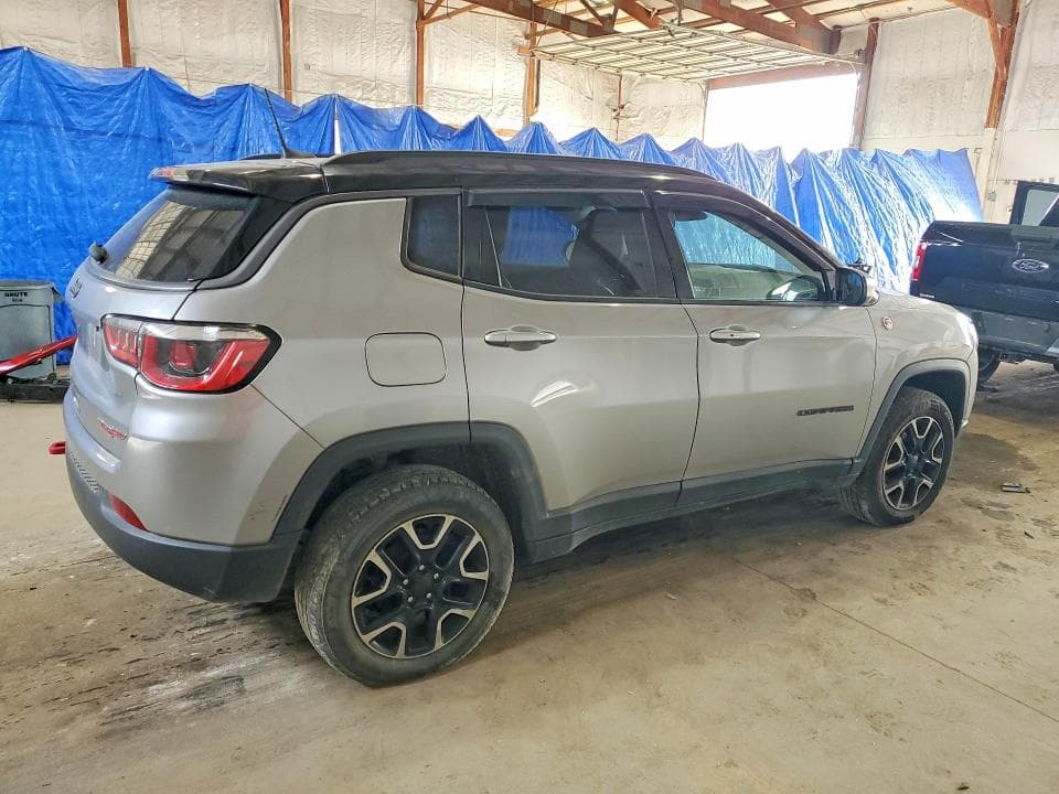 2019 JEEP COMPASS TRAILHAWK 3