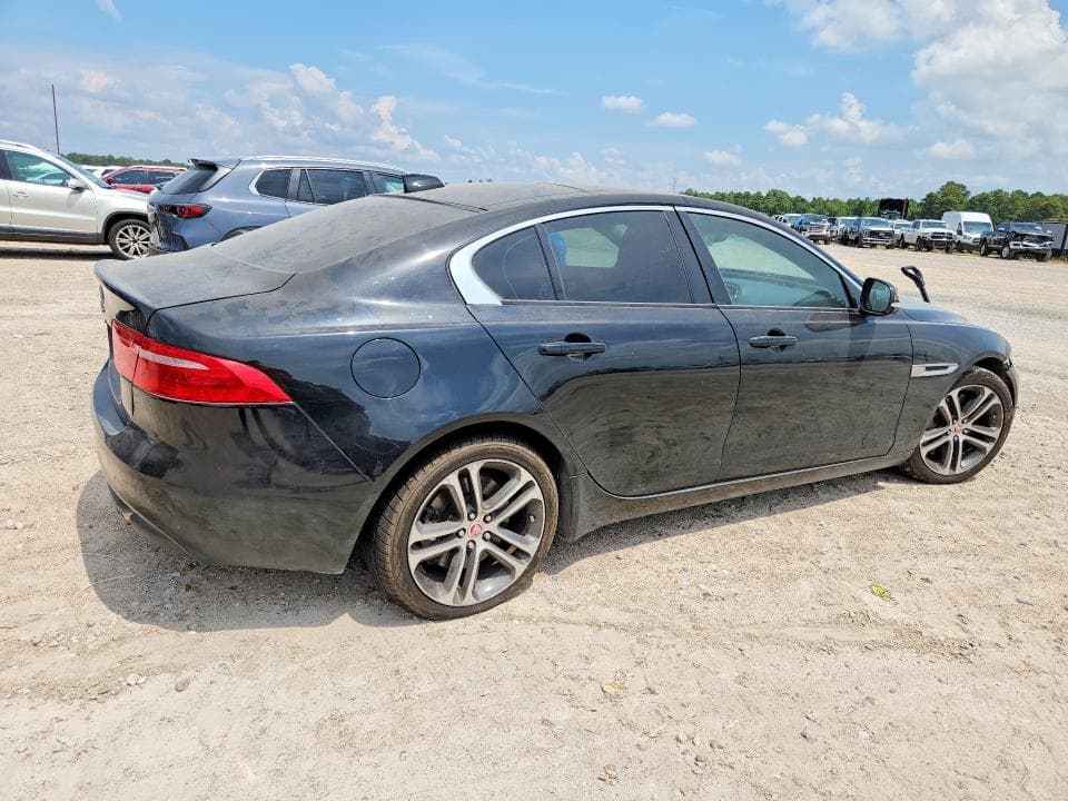2017 JAGUAR XE PREMIUM 3
