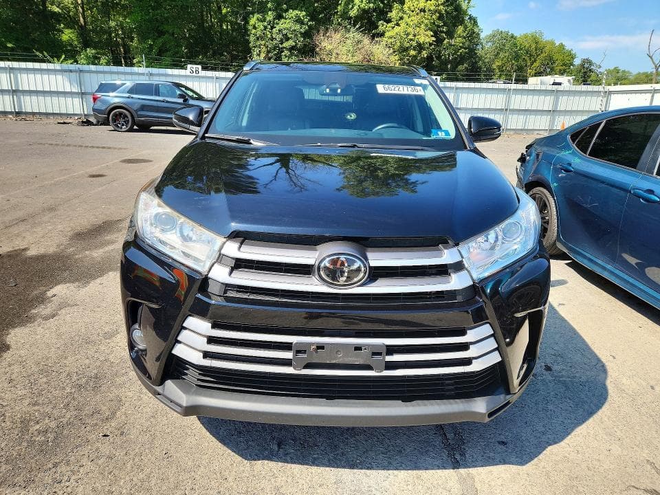 2018 TOYOTA HIGHLANDER XLE 5