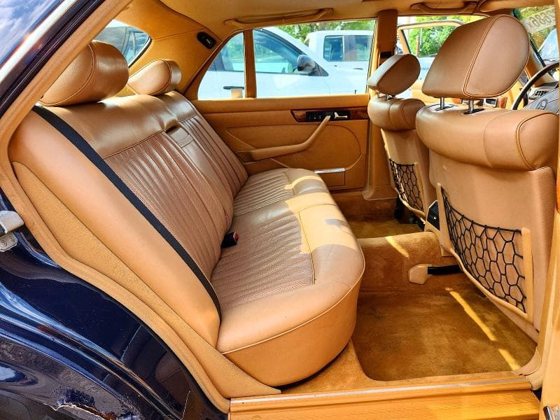 1986 MERCEDES-BENZ 560 SEL 10
