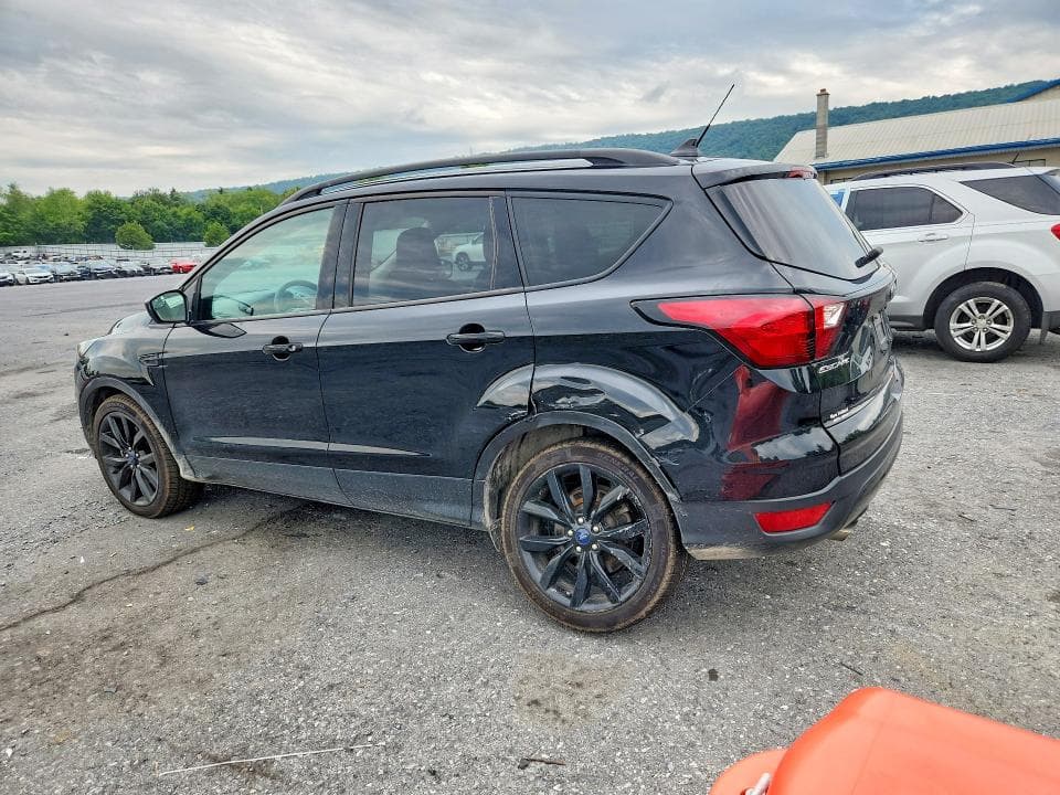 2019 FORD ESCAPE SE 2