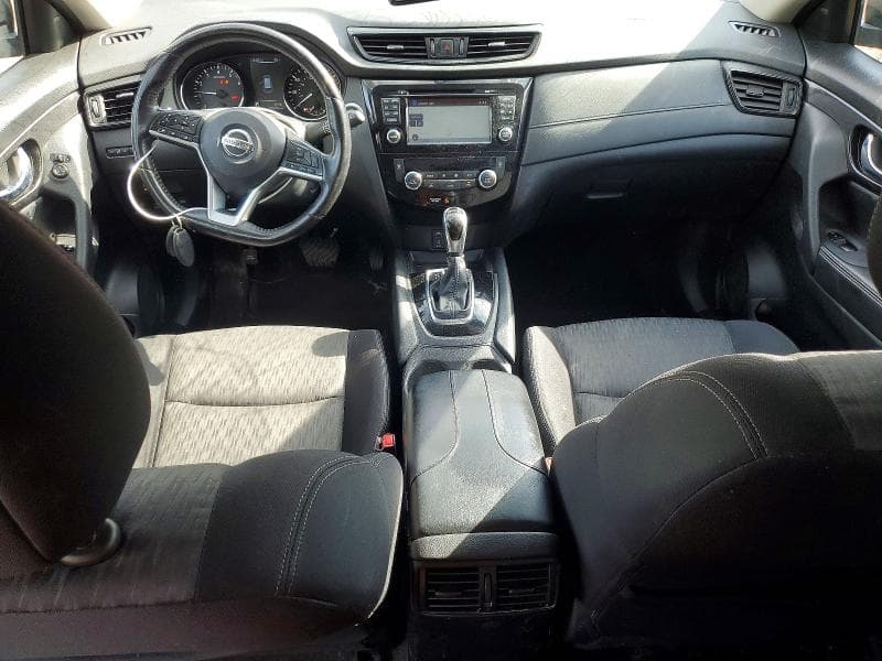 2017 NISSAN ROGUE SV 8