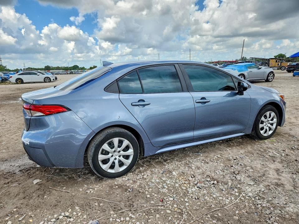 2024 TOYOTA COROLLA LE 3