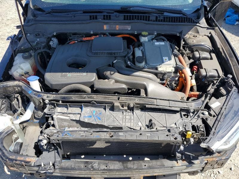 2018 FORD FUSION TITANIUM/PLATINUM PHEV 11