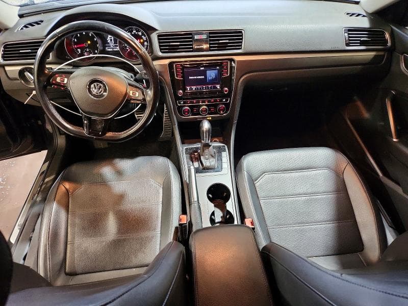 2018 VOLKSWAGEN PASSAT S 8