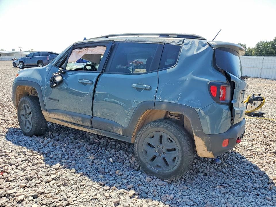 2017 JEEP RENEGADE TRAILHAWK 2