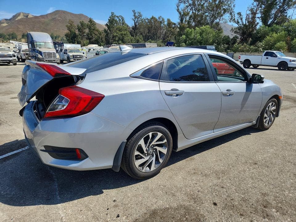 2018 HONDA CIVIC EX 3