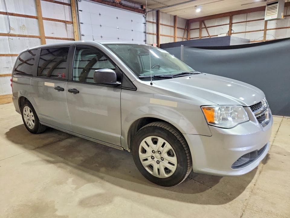 2019 DODGE GRAND CARAVAN SE 4