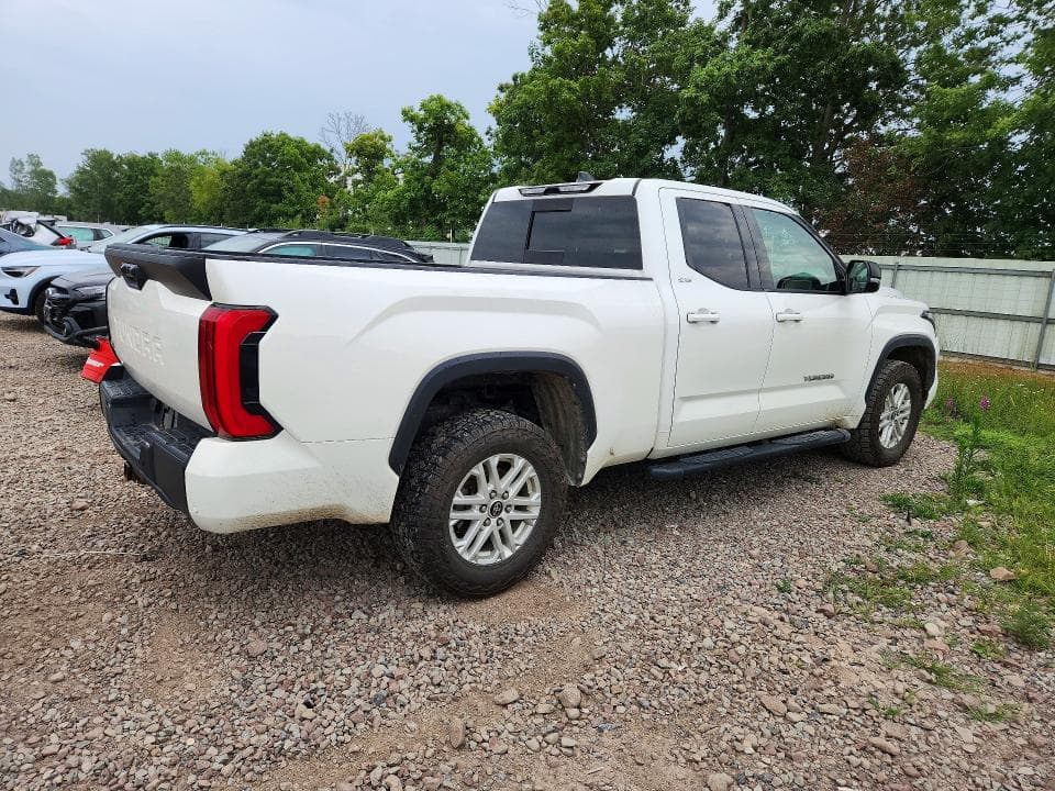 2022 TOYOTA TUNDRA SR5 3