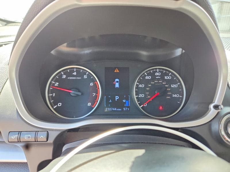 2020 MITSUBISHI ECLIPSE CROSS 9