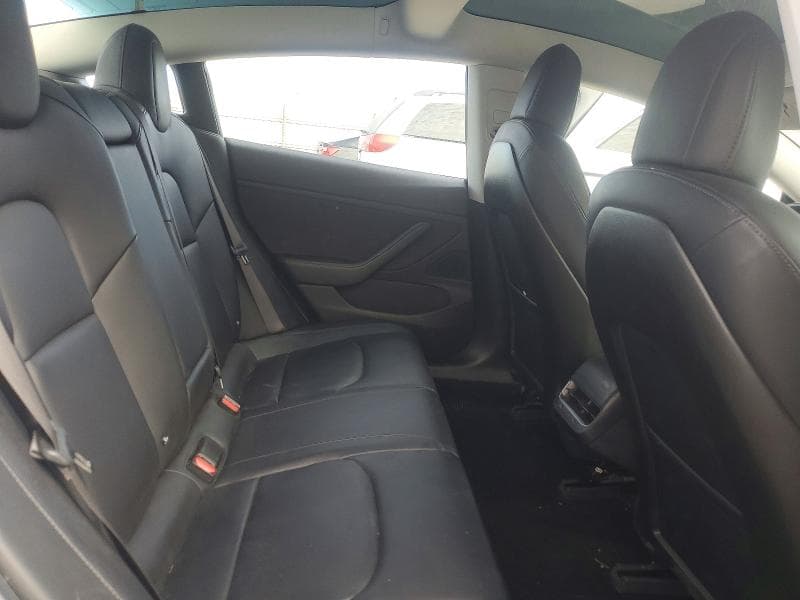 2018 TESLA MODEL 3 10