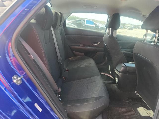 2024 HYUNDAI ELANTRA SE 10