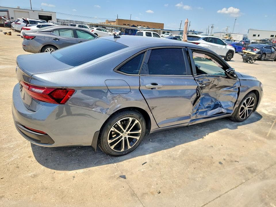 2024 VOLKSWAGEN JETTA SPORT 3