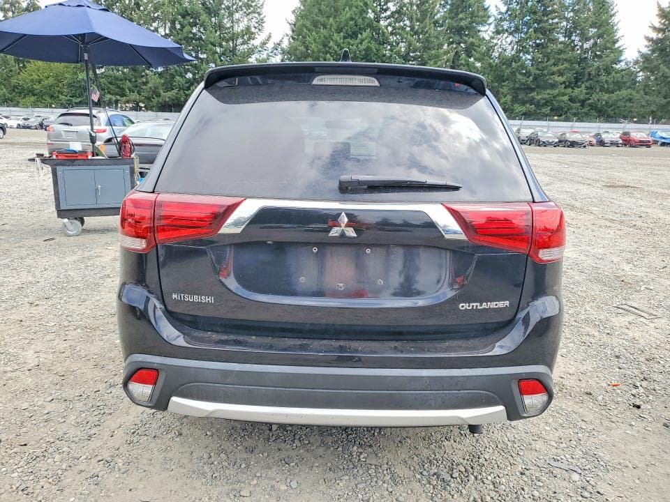 2018 MITSUBISHI OUTLANDER ES 6
