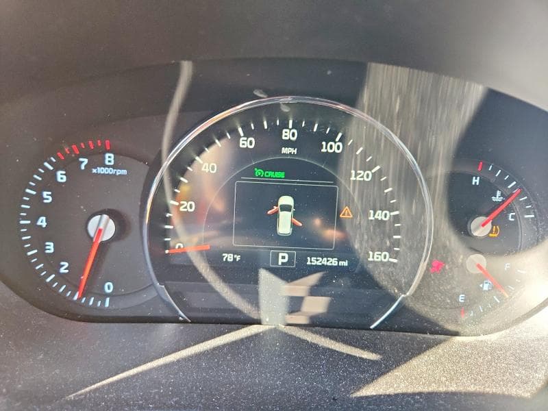 2017 KIA SORENTO EX 9