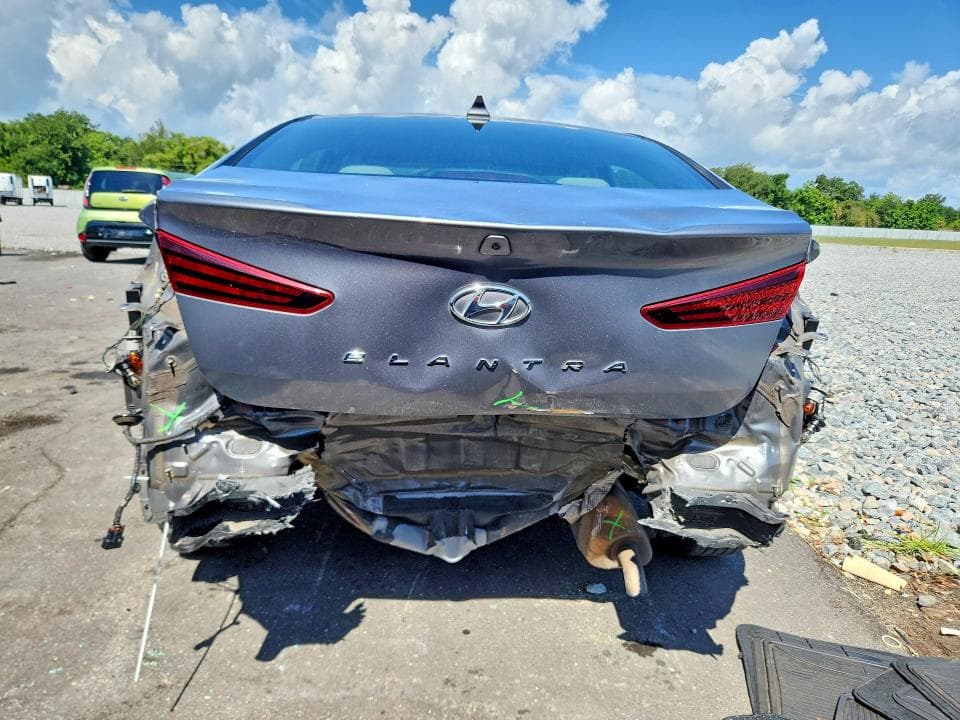 2019 HYUNDAI ELANTRA SEL 6