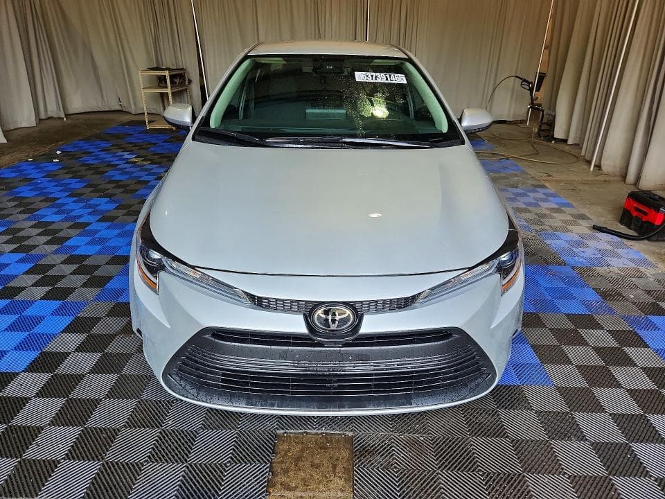 2025 TOYOTA COROLLA LE 5