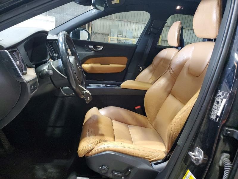 2019 VOLVO XC60 T5 MOMENTUM 7