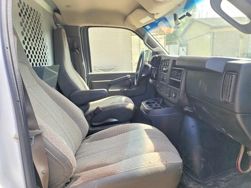 2017 GMC SAVANA G2500 5