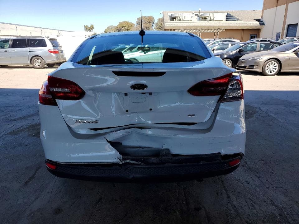 2017 FORD FOCUS SE 6