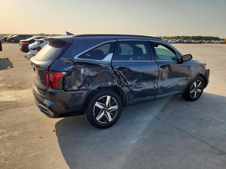 2021 KIA SORENTO S 3