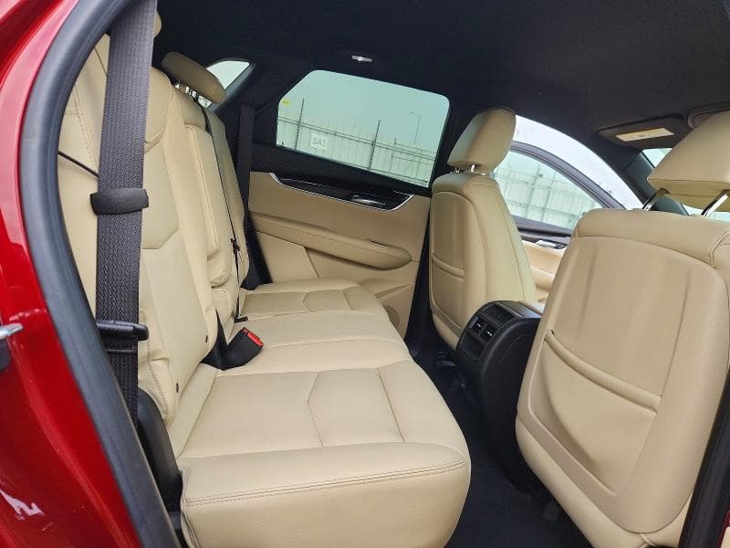 2018 CADILLAC XT5 11