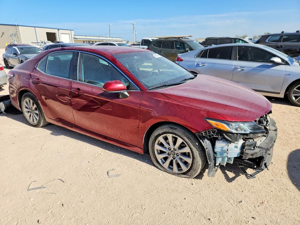 2019 TOYOTA CAMRY LE 4