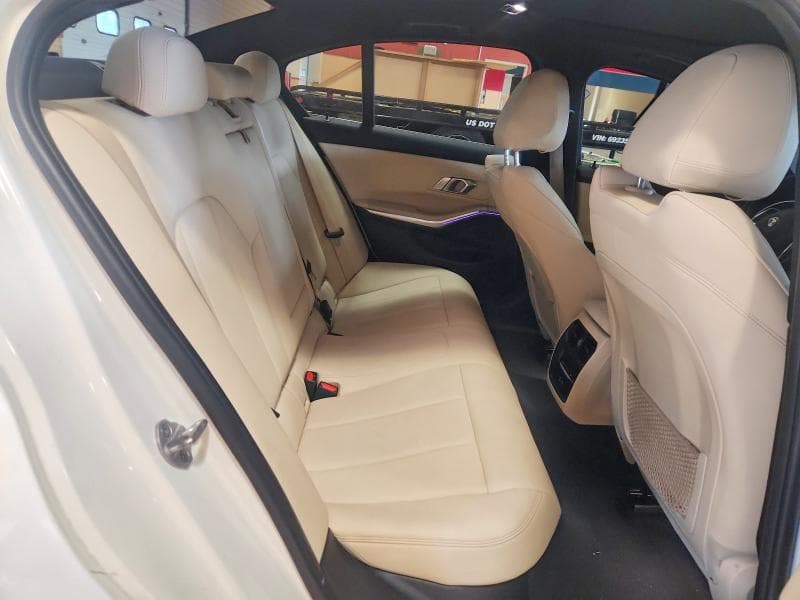 2021 BMW 330XI 10