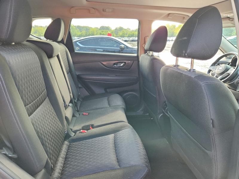 2018 NISSAN ROGUE SV 11