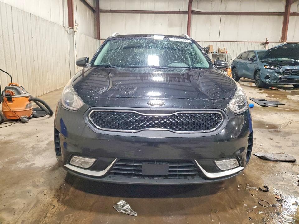 2017 KIA NIRO LX 5