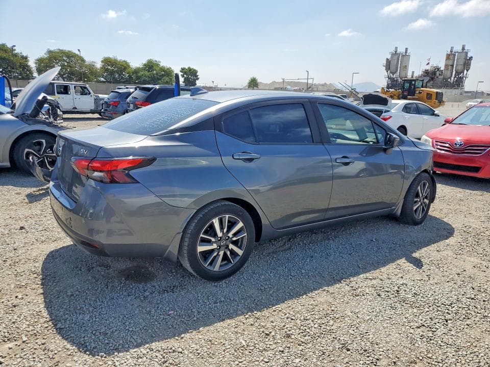 2021 NISSAN VERSA SV 3