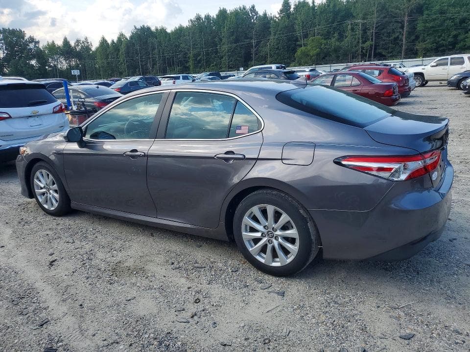 2019 TOYOTA CAMRY LE 2