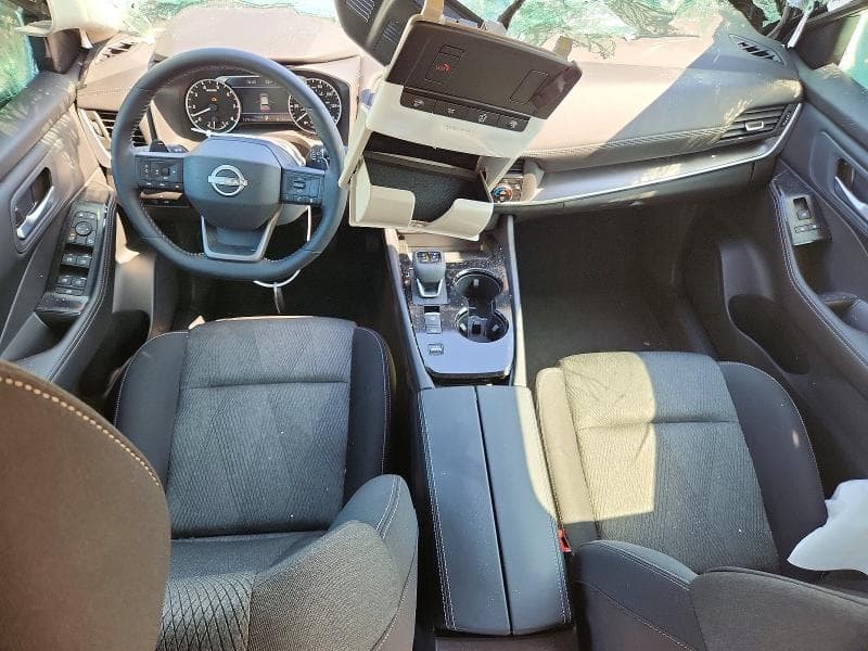 2026 NISSAN ROGUE SV 8