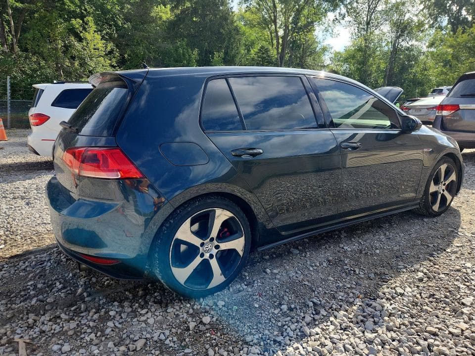 2017 VOLKSWAGEN GTI S/SE 3