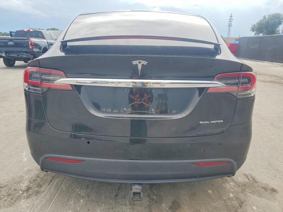 2020 TESLA MODEL X 6