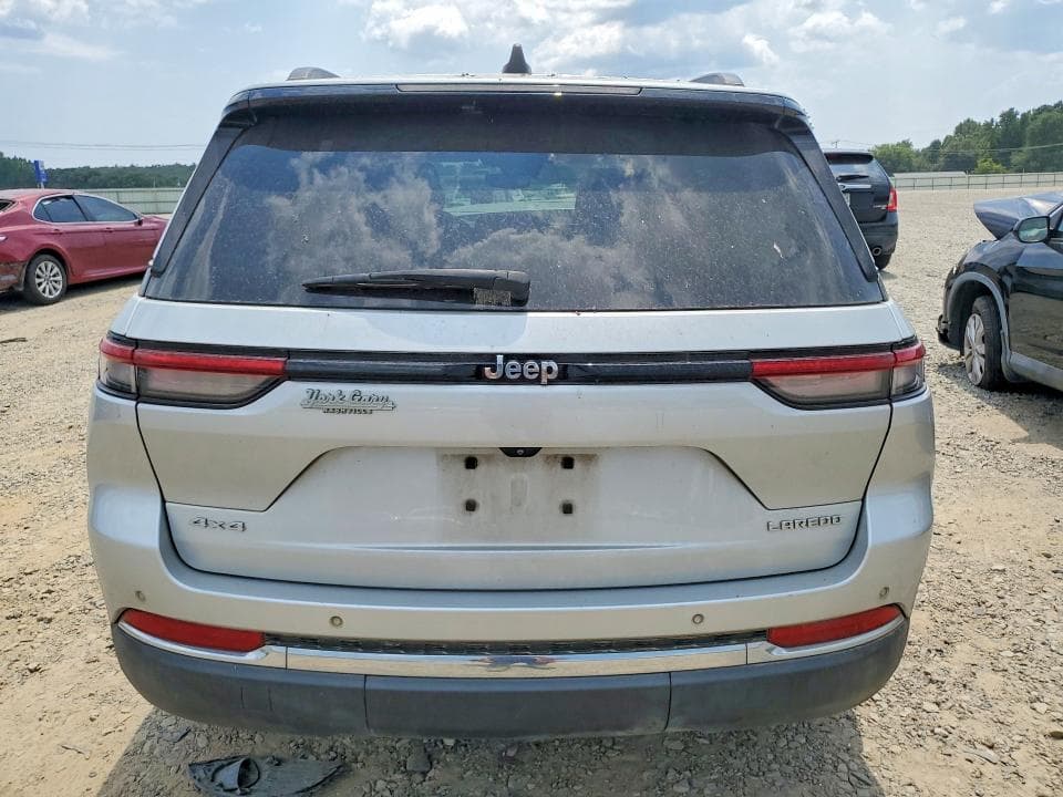 2023 JEEP GRAND CHEROKEE LAREDO 6