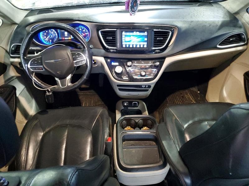2019 CHRYSLER PACIFICA TOURING L 8