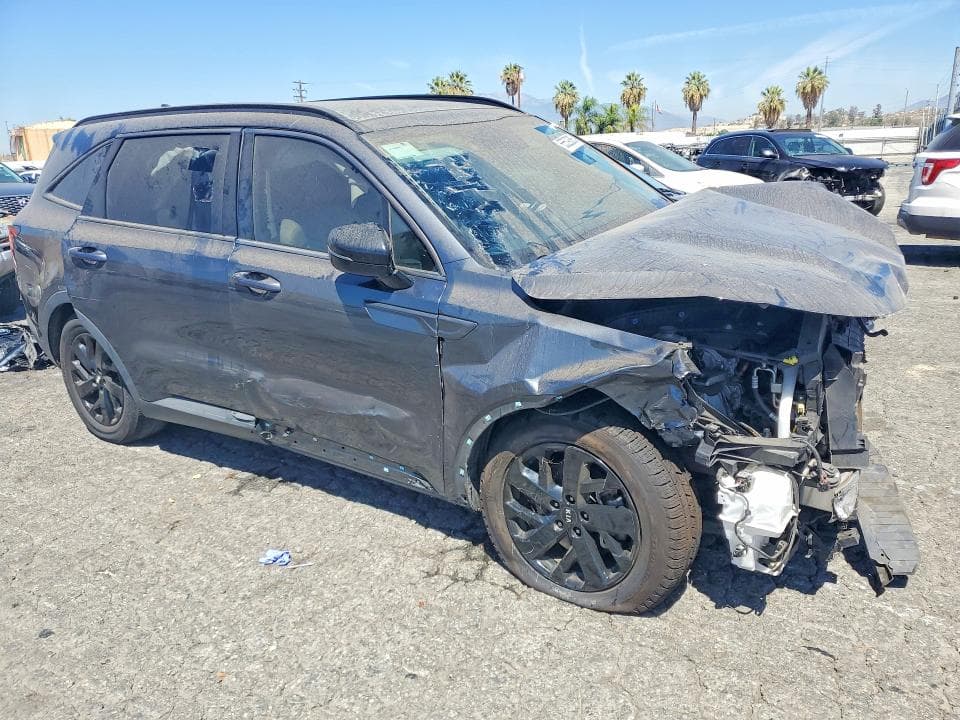 2021 KIA SORENTO S 4
