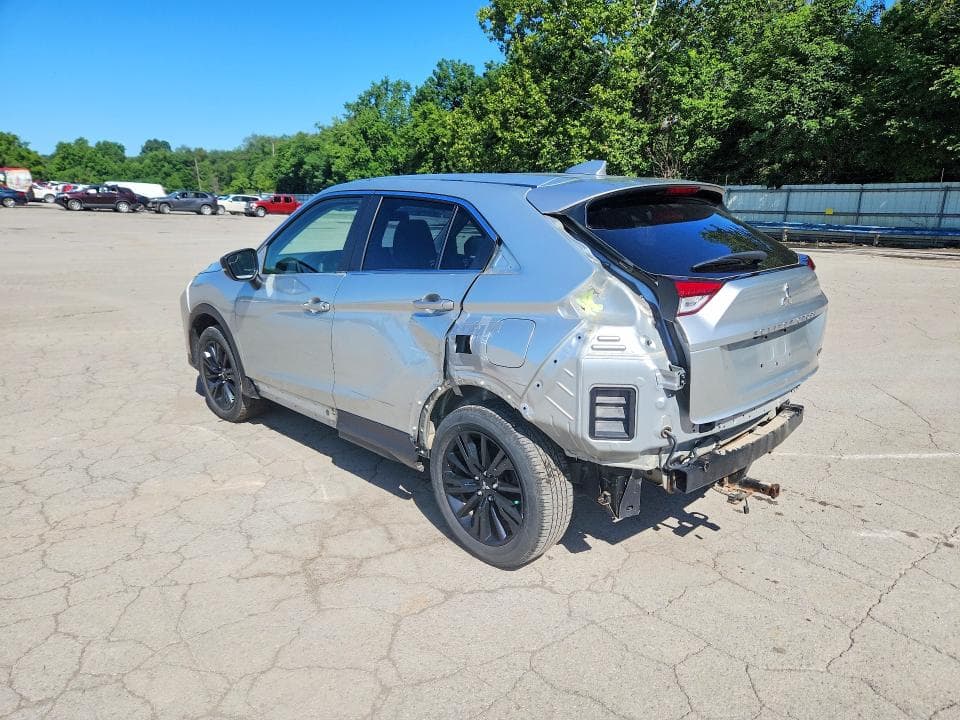 2023 MITSUBISHI ECLIPSE CROSS LE 2