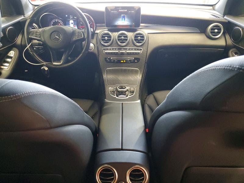 2018 MERCEDES-BENZ GLC 300 4MATIC 8