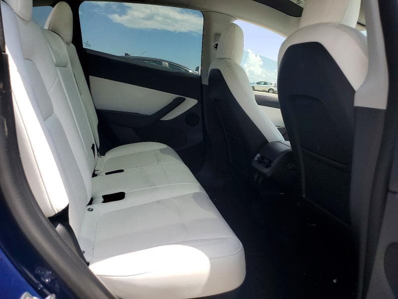 2022 TESLA MODEL Y 10