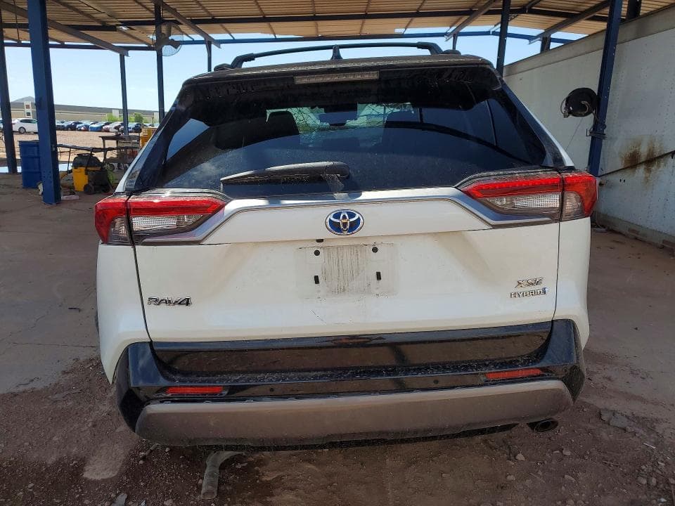 2020 TOYOTA RAV4 XSE 6