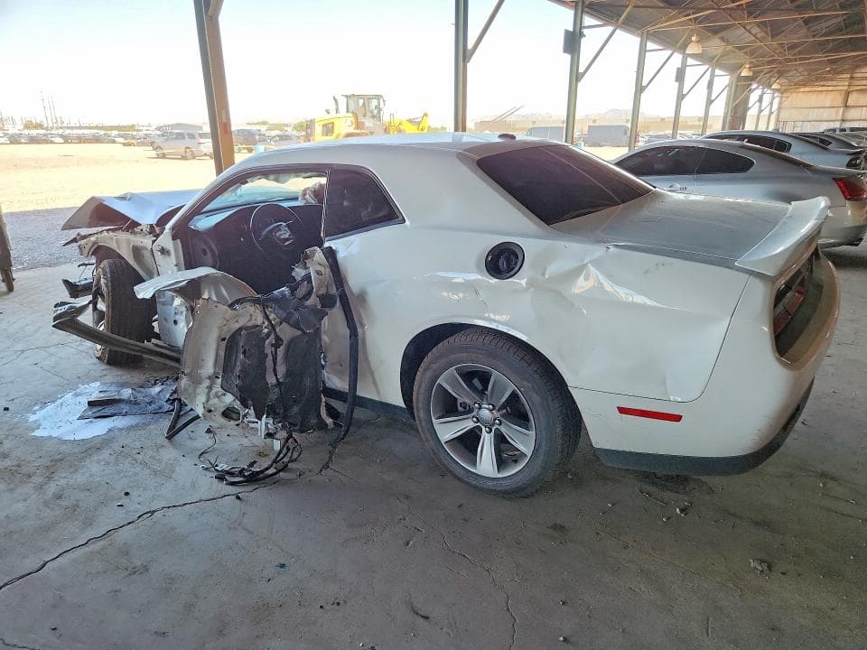 2019 DODGE CHALLENGER SXT 2